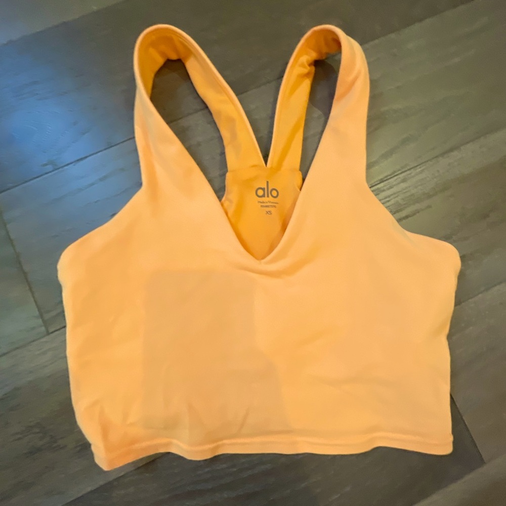 Orange Alo cropped V neck workout tank!